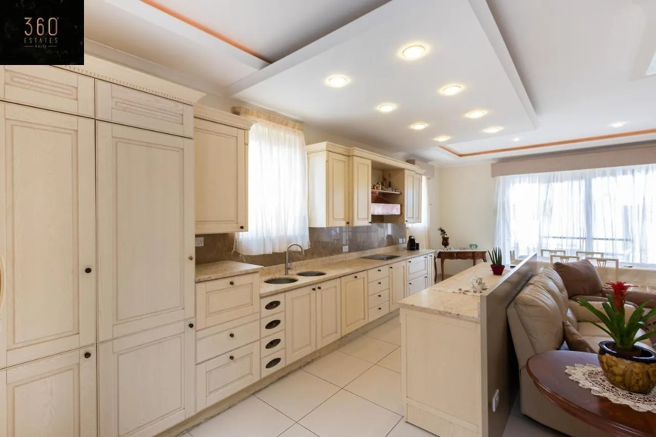 Lux Villa With Amazing Bbq, Pool Area & Wifi By 360 Estates Is-Swieqi Apartment