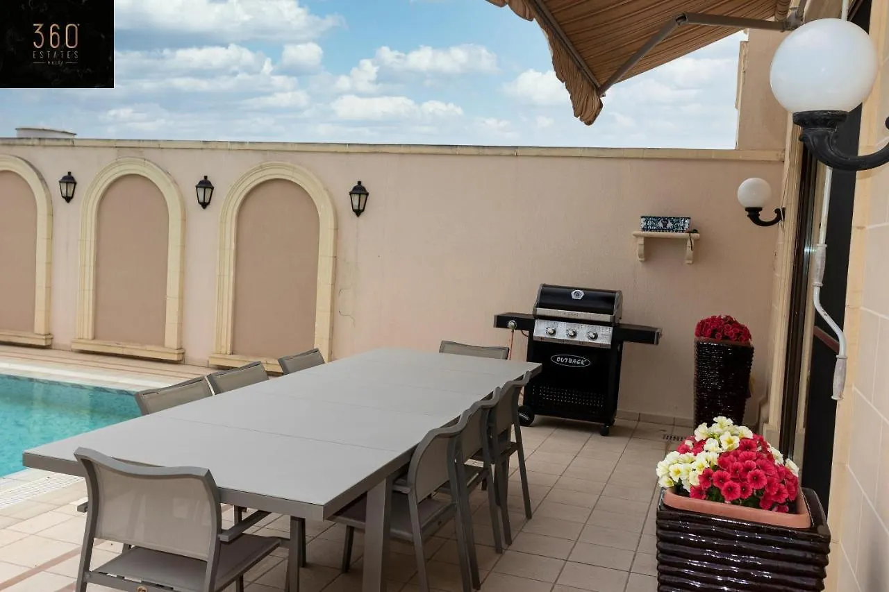 Lux Villa With Amazing Bbq, Pool Area & Wifi By 360 Estates Is-Swieqi 0*,  Malta