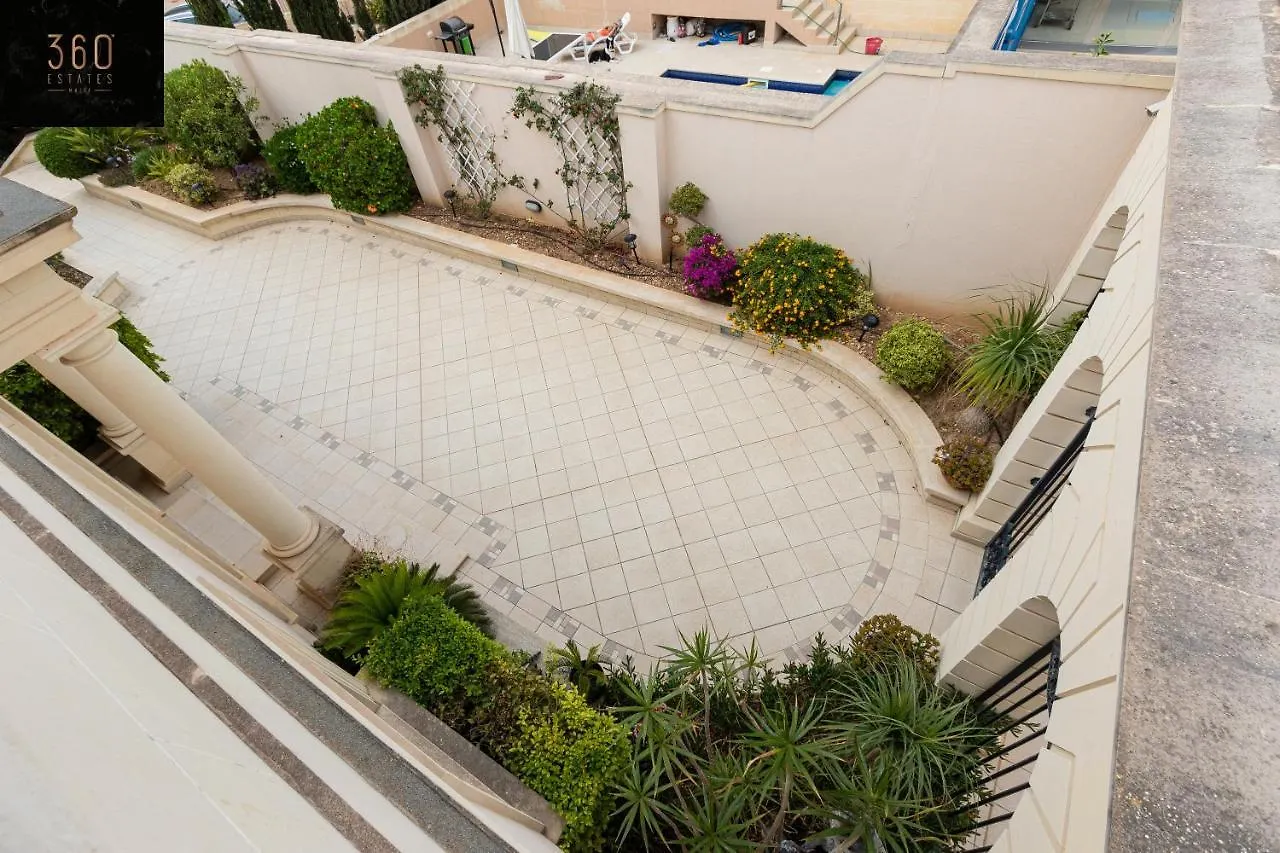 Lux Villa With Amazing Bbq, Pool Area & Wifi By 360 Estates Is-Swieqi 0*,  Malta